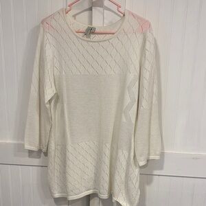 Sahalie white, open Knit, 3/4 sleeve, partly share Top size XL ( fits like L)